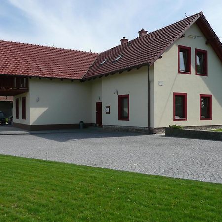 Penzion Lipina Slatiňany Exterior foto